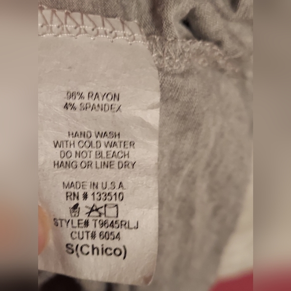 Vintage Womans Tank Top in a size Small Made in the USA Perfect Summer Tank! - Picture 4 of 4